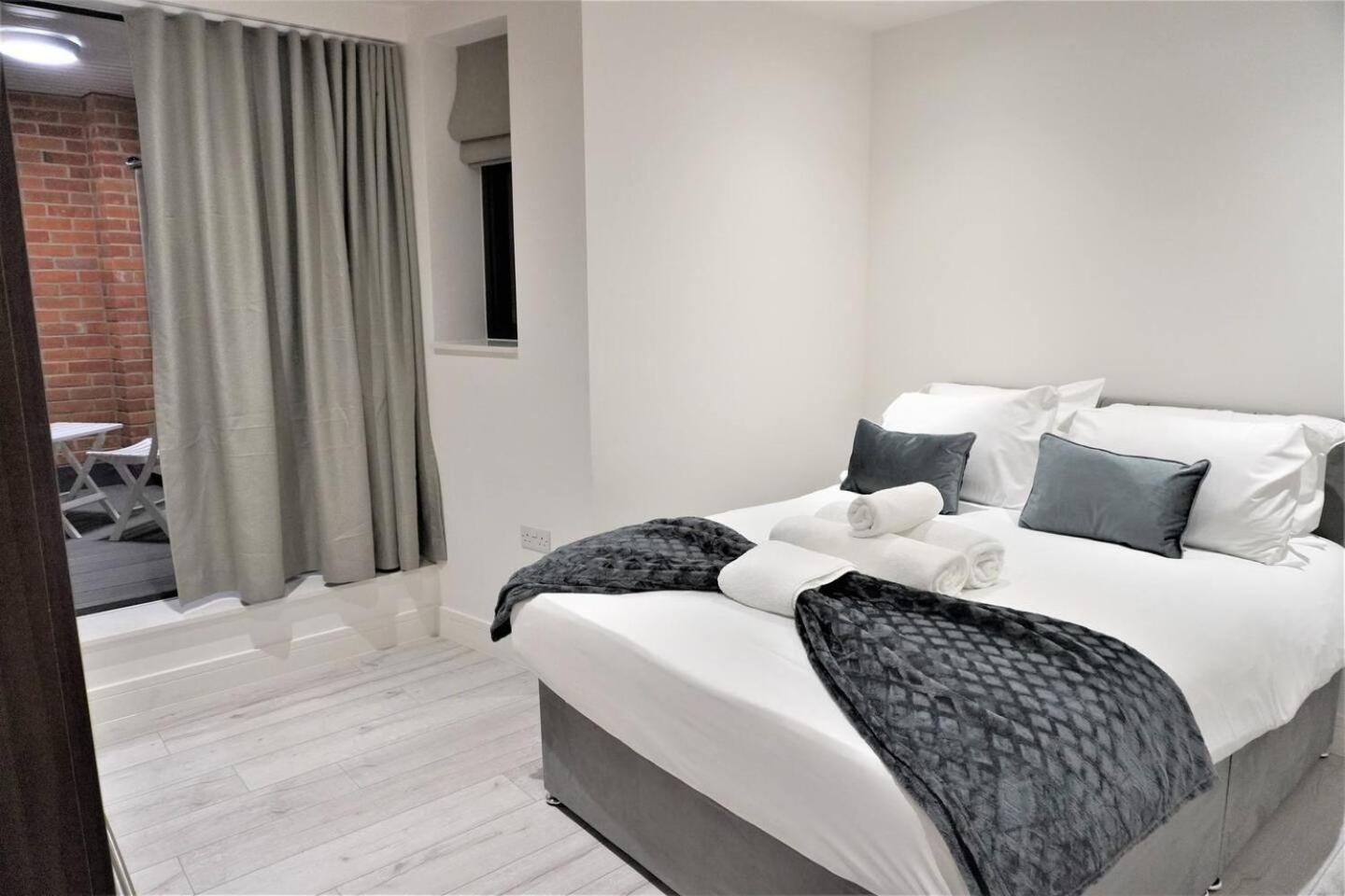 Queens Luxury Apartments Wembley Stadium - London Exterior photo