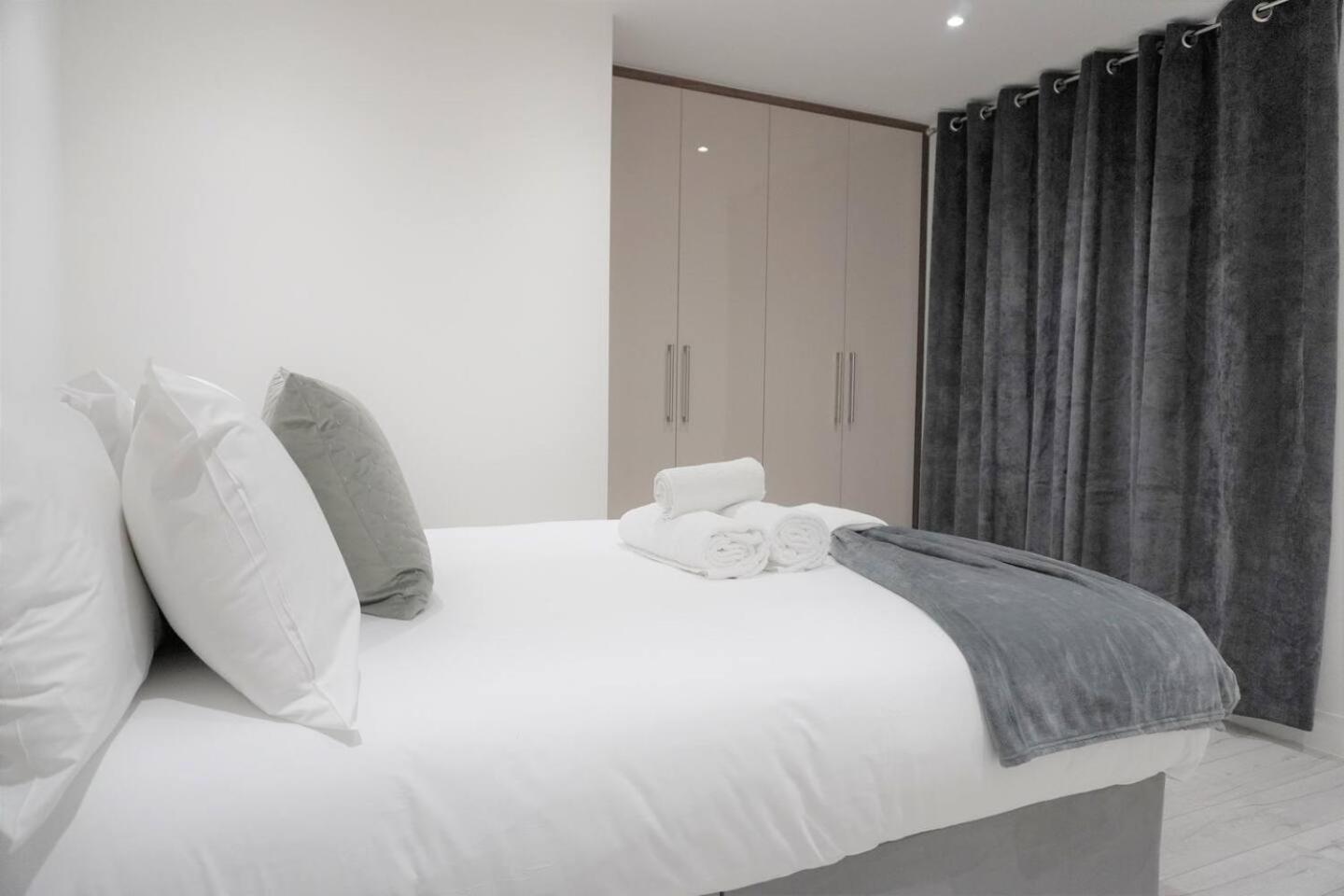 Queens Luxury Apartments Wembley Stadium - London Exterior photo