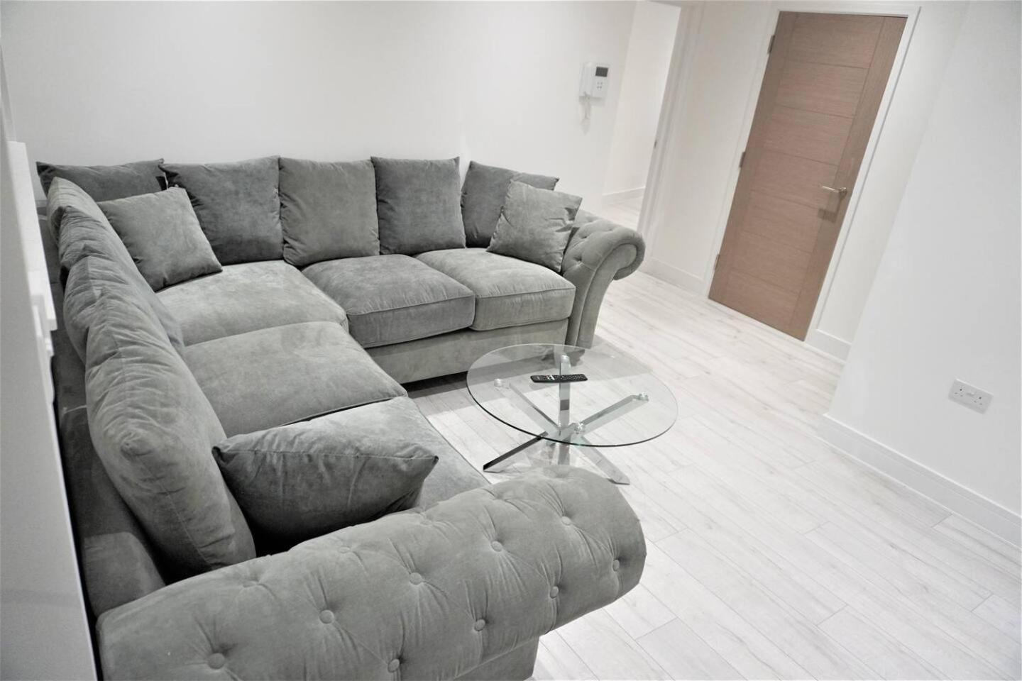 Queens Luxury Apartments Wembley Stadium - London Exterior photo