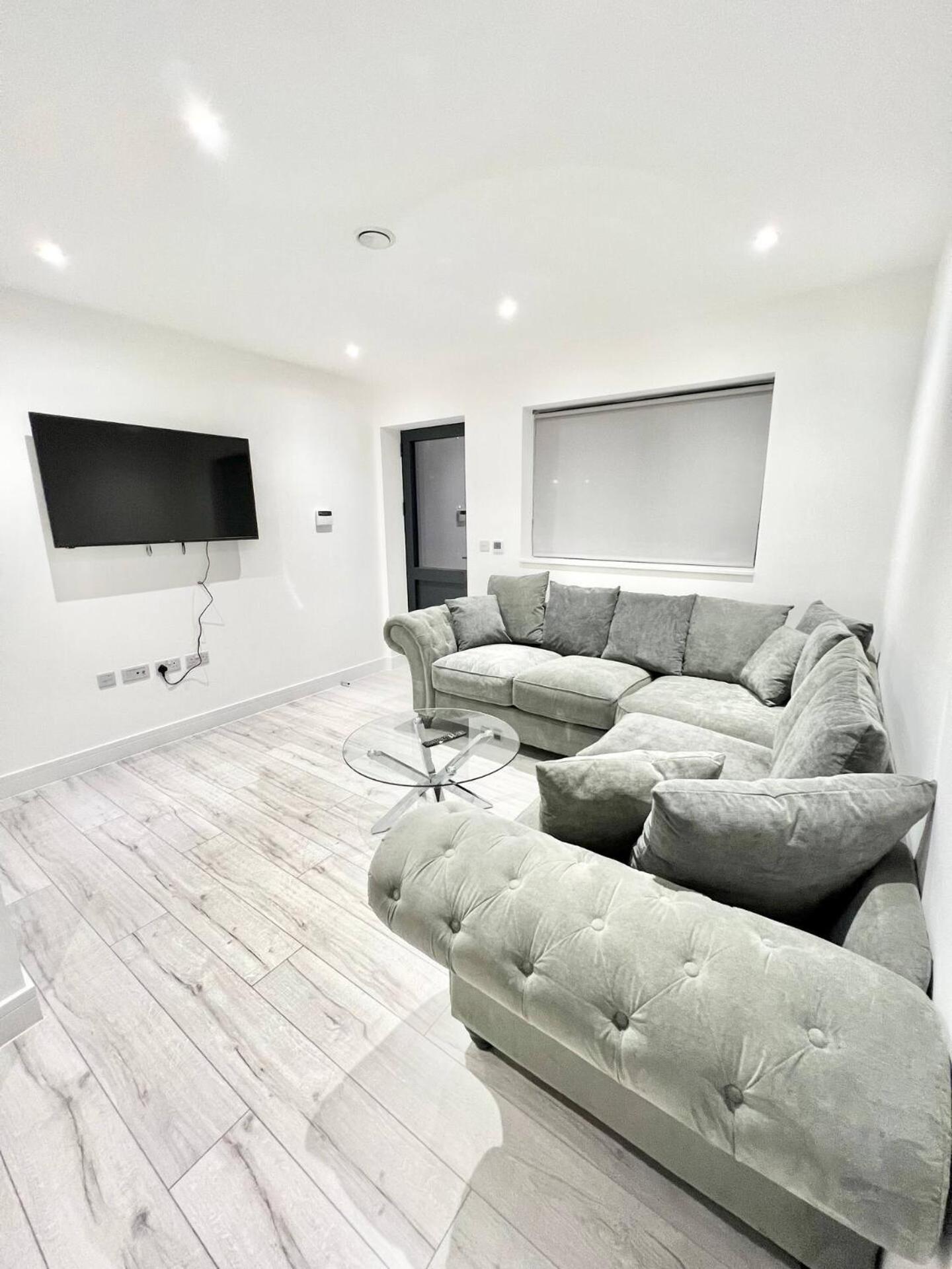 Queens Luxury Apartments Wembley Stadium - London Exterior photo