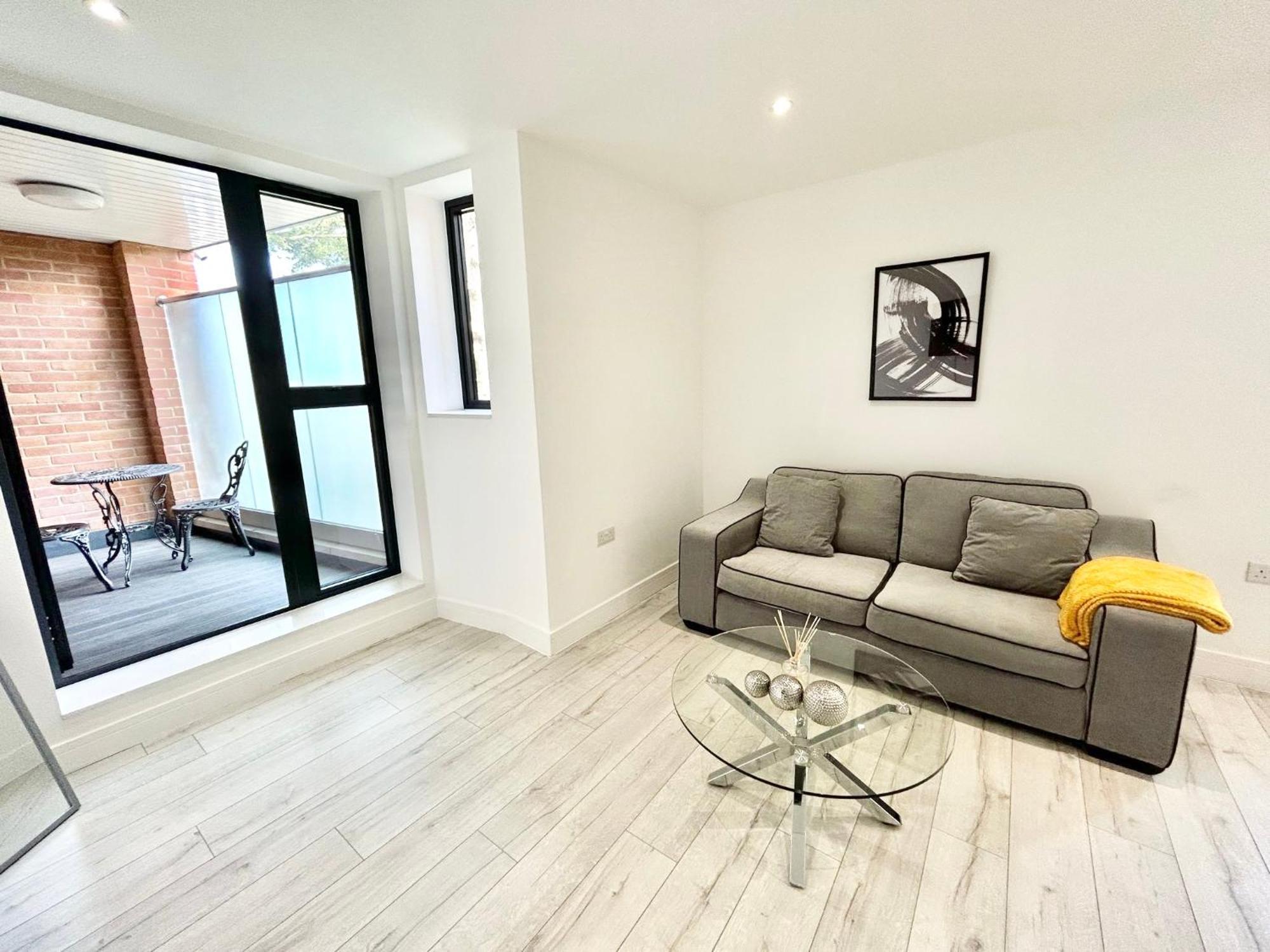 Queens Luxury Apartments Wembley Stadium - London Exterior photo