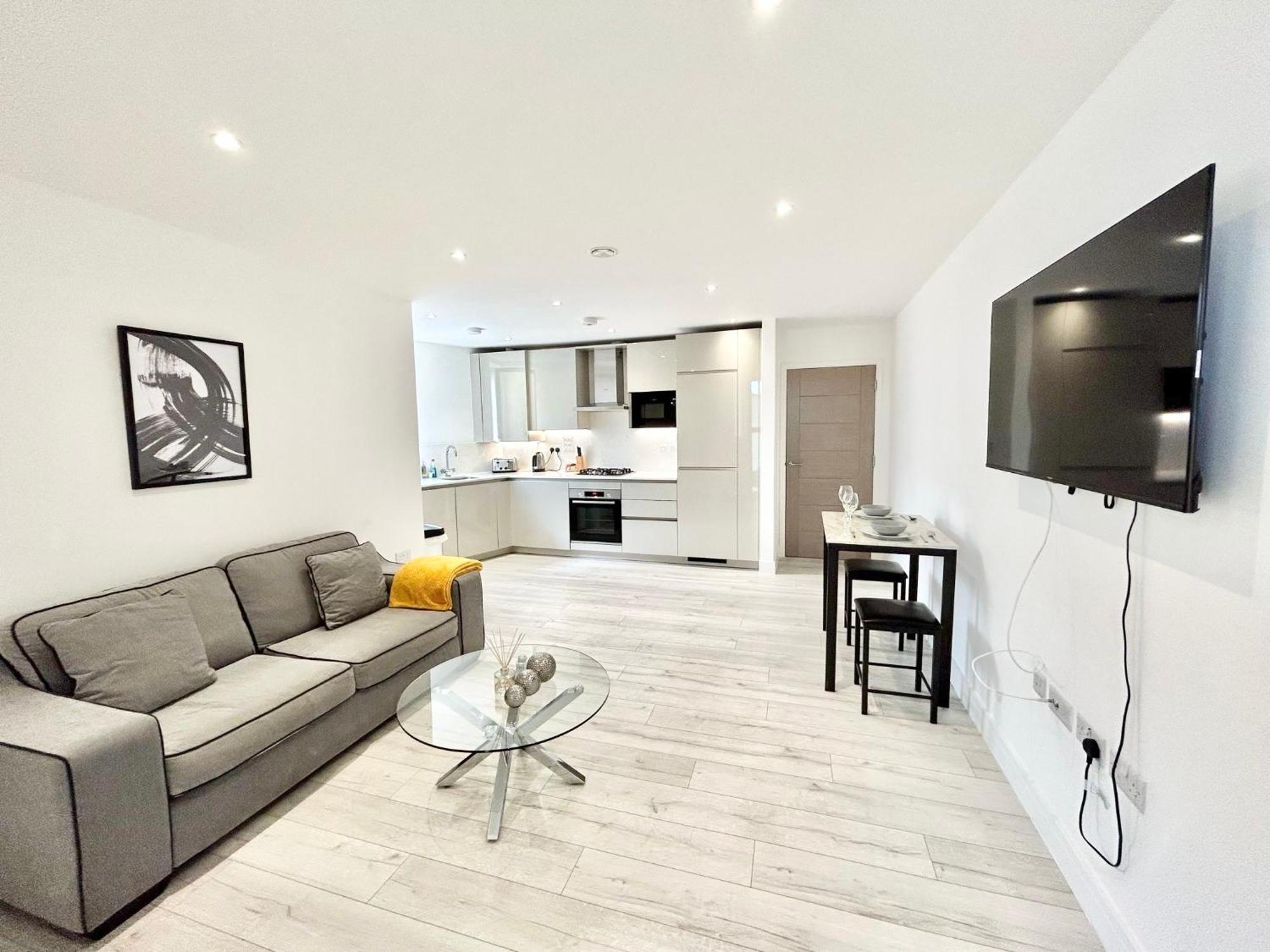 Queens Luxury Apartments Wembley Stadium - London Exterior photo